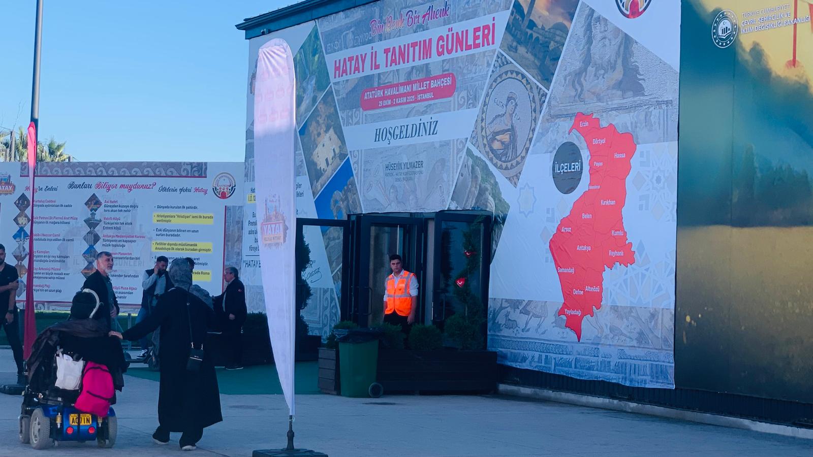 HATKON’UN DÜZENLEDİĞİ ‘HATAY TANITIM GÜNLERİ’ ATATÜRK HAVAALANI MİLLET BAHÇESİ’NDE BAŞLADI… ZİYARETÇİLERDEN TAM NOT…