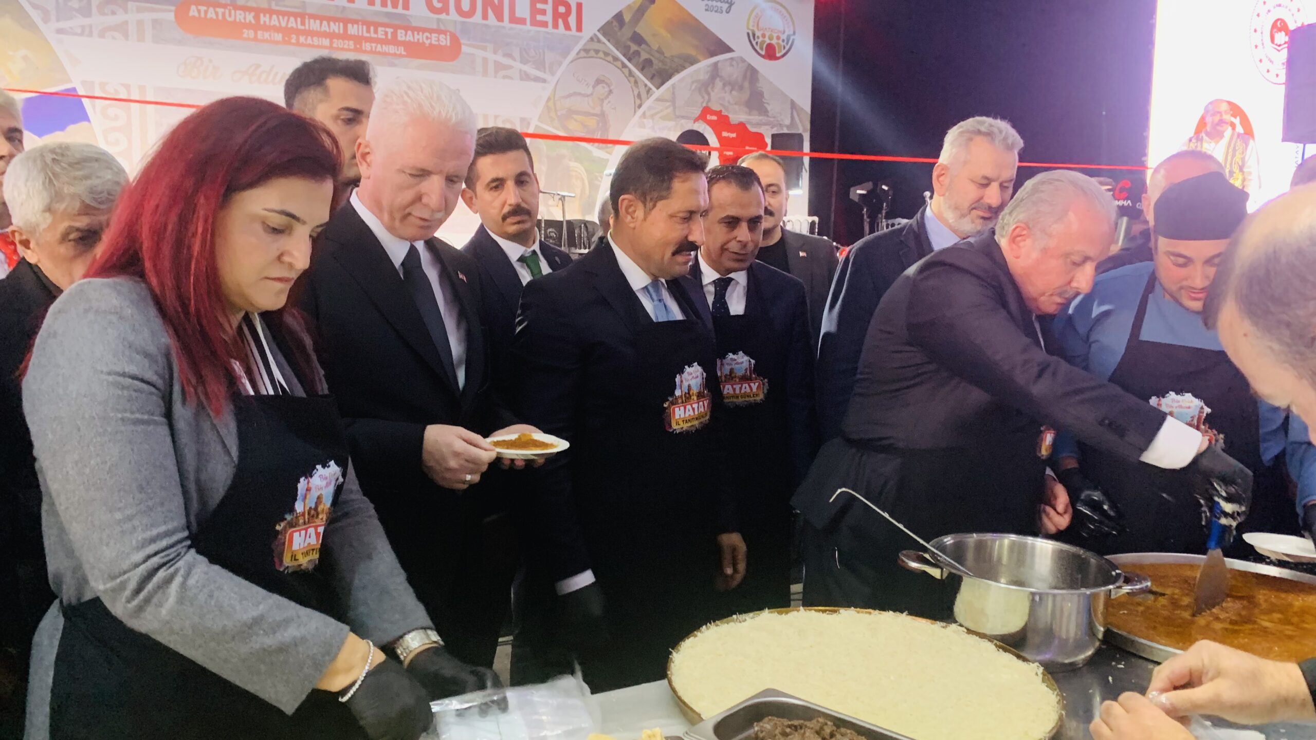 HATKON’UN DÜZENLEDİĞİ ‘HATAY TANITIM GÜNLERİ’ SİYASET, BÜROKRASİ VE BASININ YOĞUN KATILIMIYLA RESMİ AÇILIŞI YAPILARAK BAŞLADI…